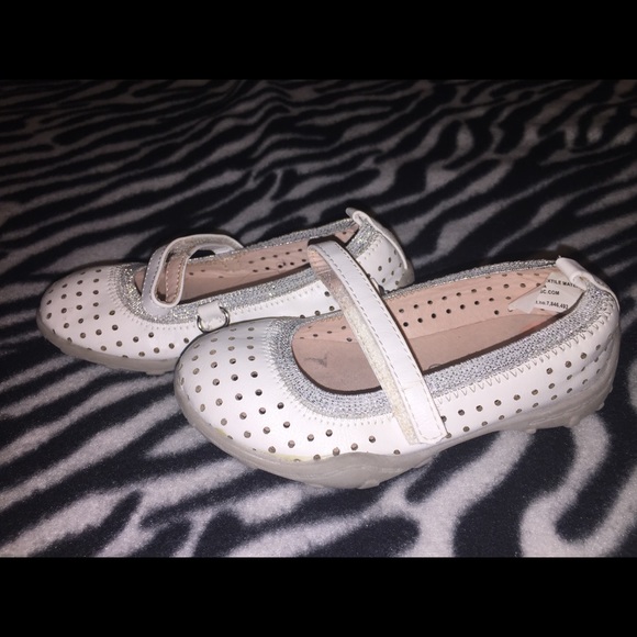 Girls shoes - Picture 3 of 4